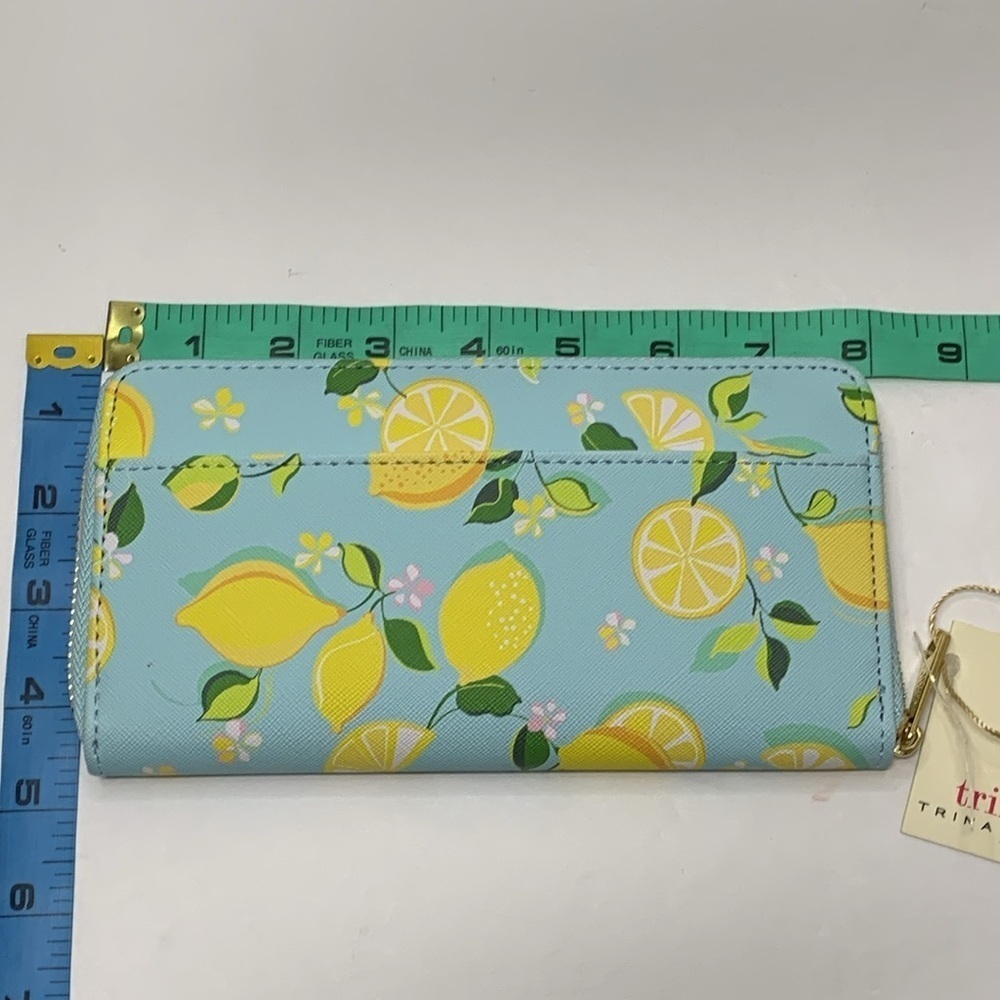 Trina Trina Vegan Faux Leather Wallet Zip Around Yellow Lemon Print NWT - Picture 3 of 7